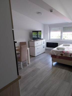 Apartman UNA